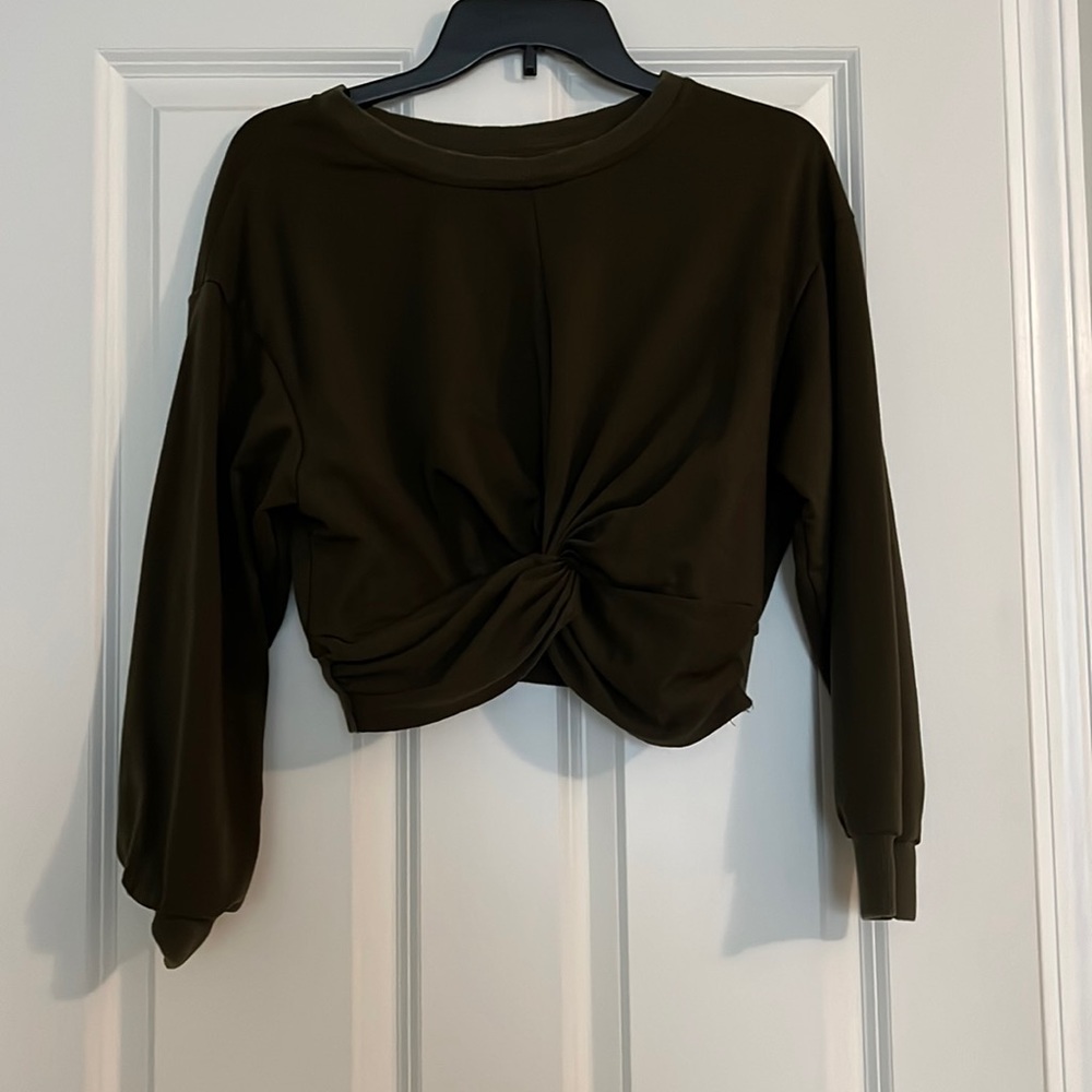 Green long sleeve sweater
